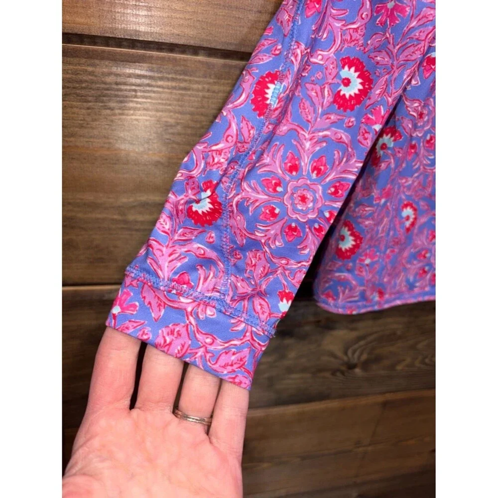 Vineyard Vines vibrant pullover